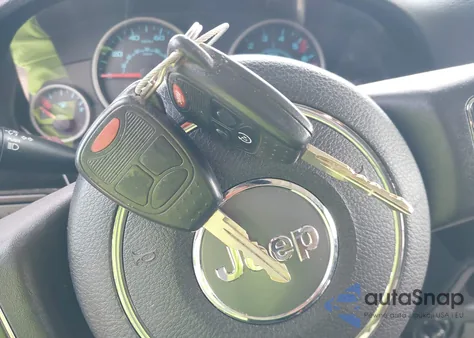 2012 Jeep Wrangler Unlimited Rubicon из США, поврежденный, VIN 1C4BJWFG3CL211984